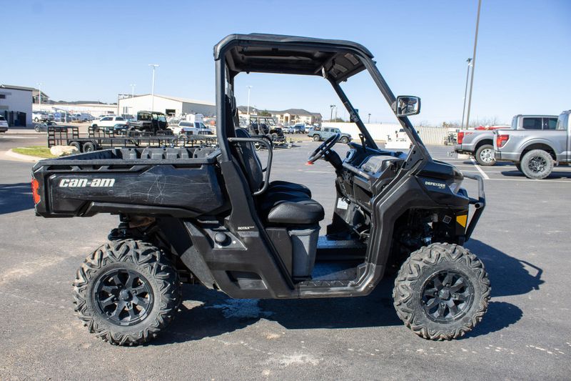 USED 2021 CAN-AM DEFENDER XT HD10 Image 2