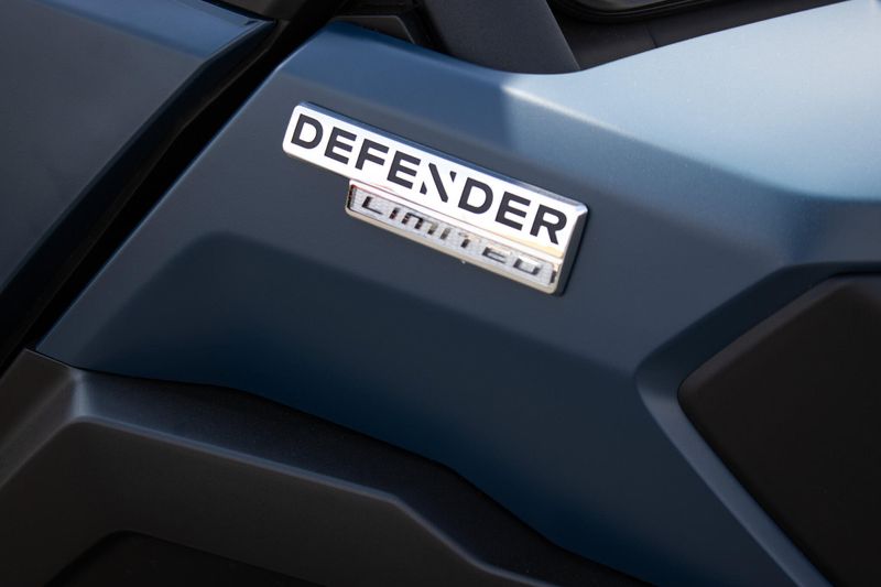 NEW 2026 CAN-AM DEFENDER MAX LIMITED CAB HD11 Image 12