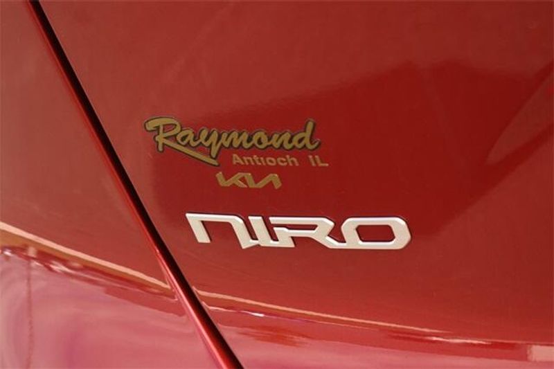 New 2025 Kia Niro LXImage 15