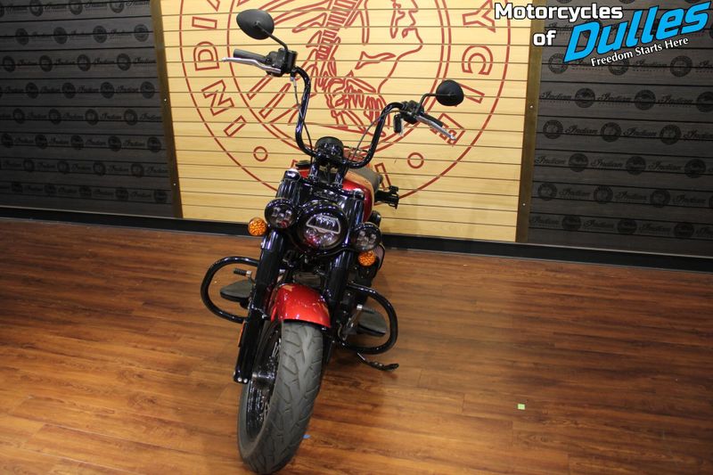 2022 Indian Motorcycle Chief Bobber Image 3