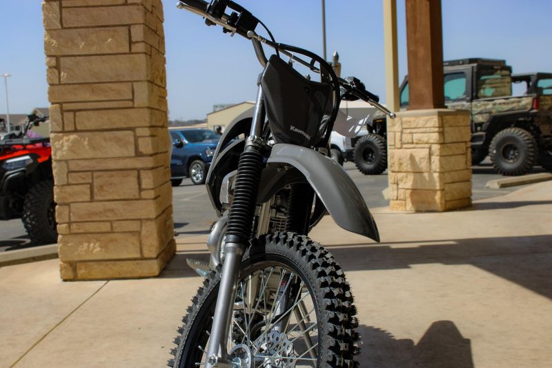 2025 Kawasaki KLX140R F BATTLE GRAY Image 3