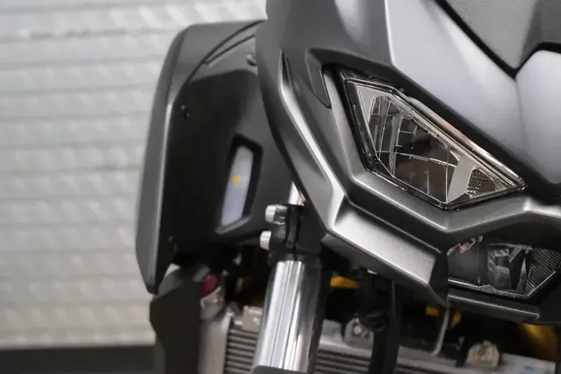 NEW 2026 KAWASAKI Z500 ABS Image 9