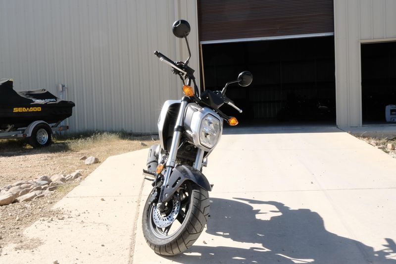 2023 Honda GROM SILVERImage 5