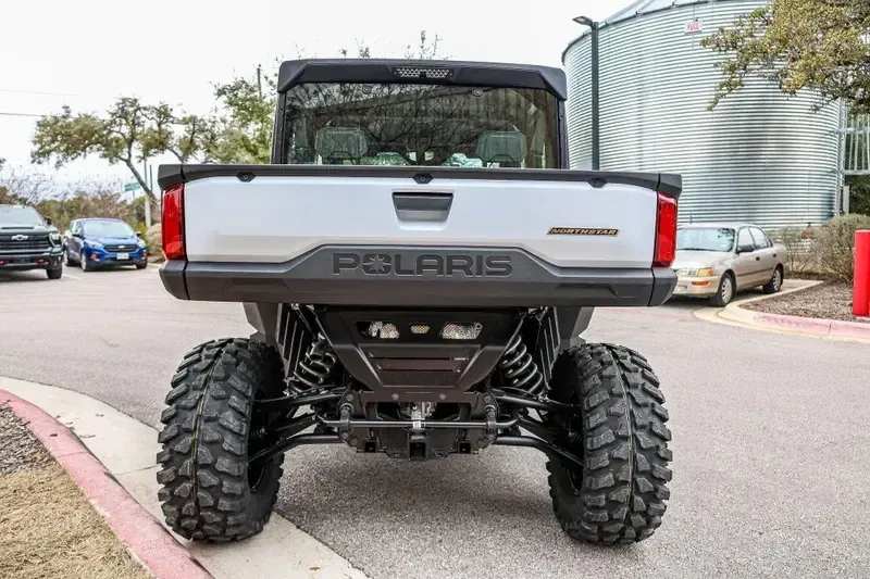 2025 Polaris RANGER CREW XD 1500 NORTHSTAR EDITION ULTIMATE GHOST WHITE METALLIC SMOKE Image 10