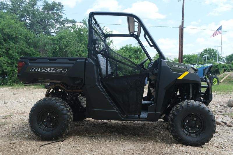 2025 Polaris RANGER 1000 EPS SAGE GREEN Image 8