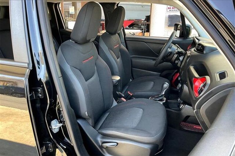 2023 Jeep Renegade TrailhawkImage 6