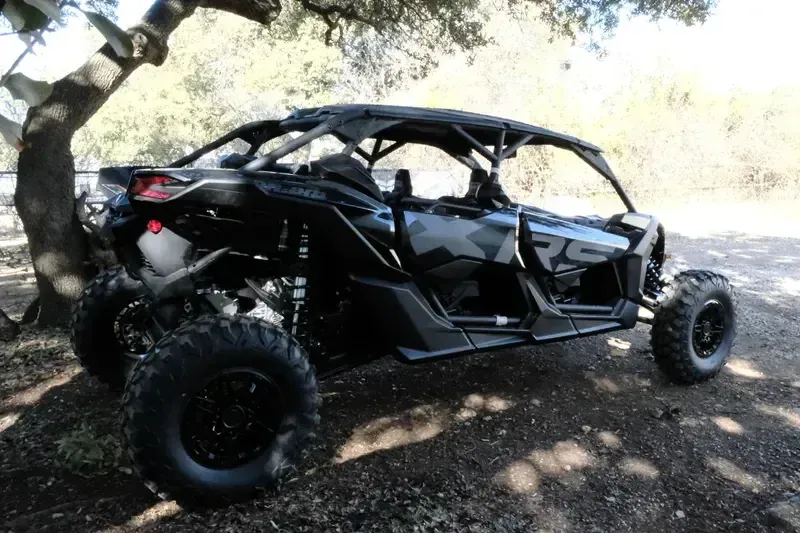 2025 Can-Am MAVERICK X3 MAX X RS TURBO RR TRIPLE BLACKImage 8