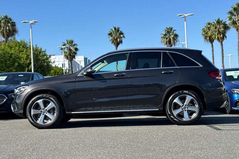 Used 2022 Mercedes-Benz GLC 300Image 7