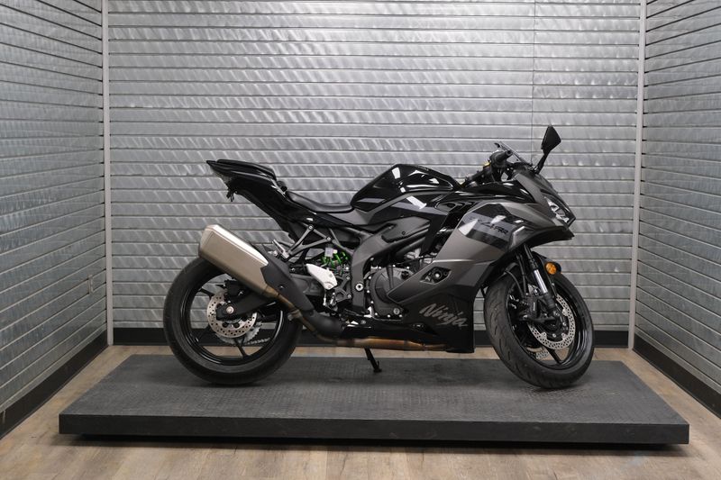 USED 2026 KAWASAKI NINJA ZX-4RR Image 2
