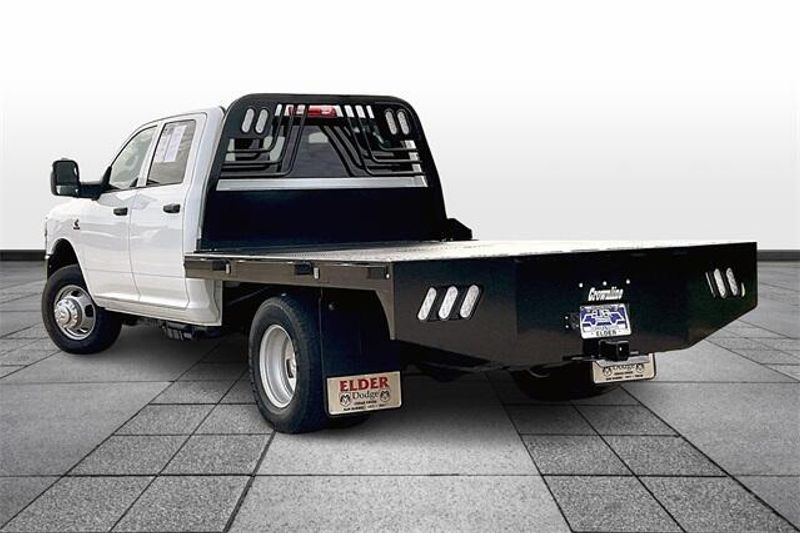 2024 RAM 3500 Chassis TradesmanImage 12