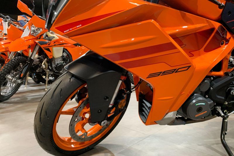 New 2024 KTM RC 390 Image 10