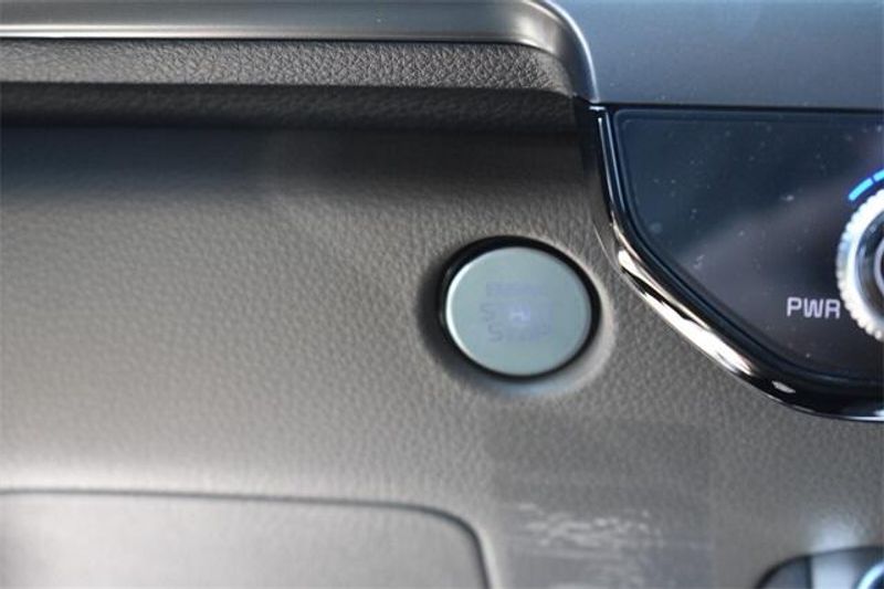 2025 Kia Carnival LXImage 23