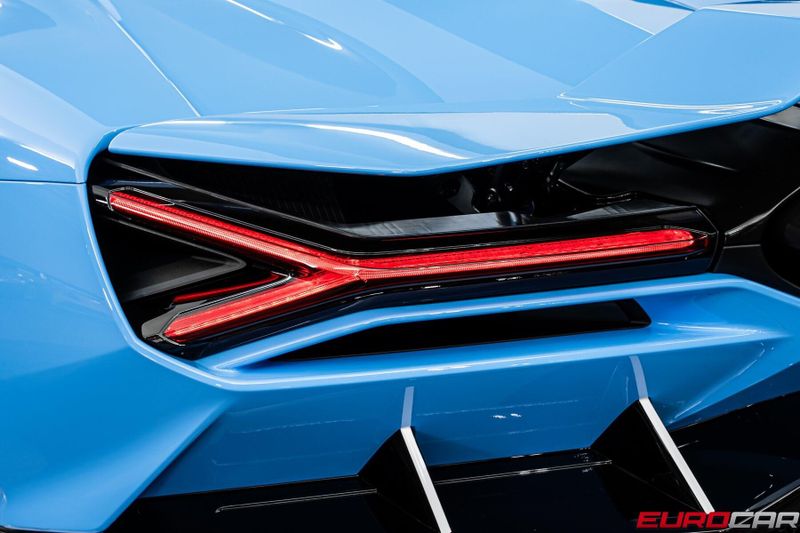 Used 2025 Lamborghini Revuelto *HIGH GLOSS STYLE PACKAGE * PASSENGER DISPLAY*Image 23