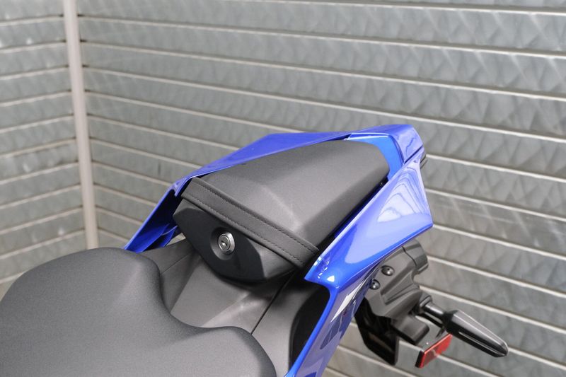 NEW 2026 YAMAHA YZFR7 Image 18