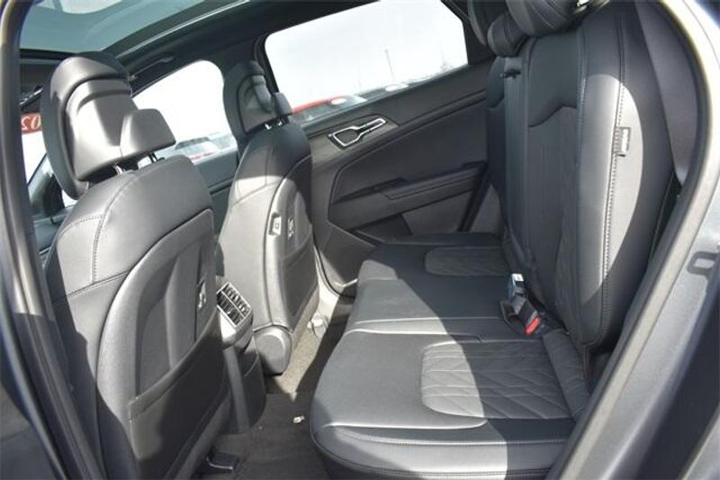 New 2025 Kia Sportage Plug-In Hybrid X-LineImage 19