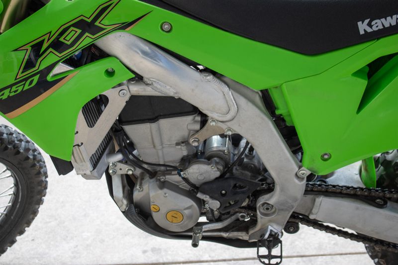 USED 2022 KAWASAKI KX 450 Image 18