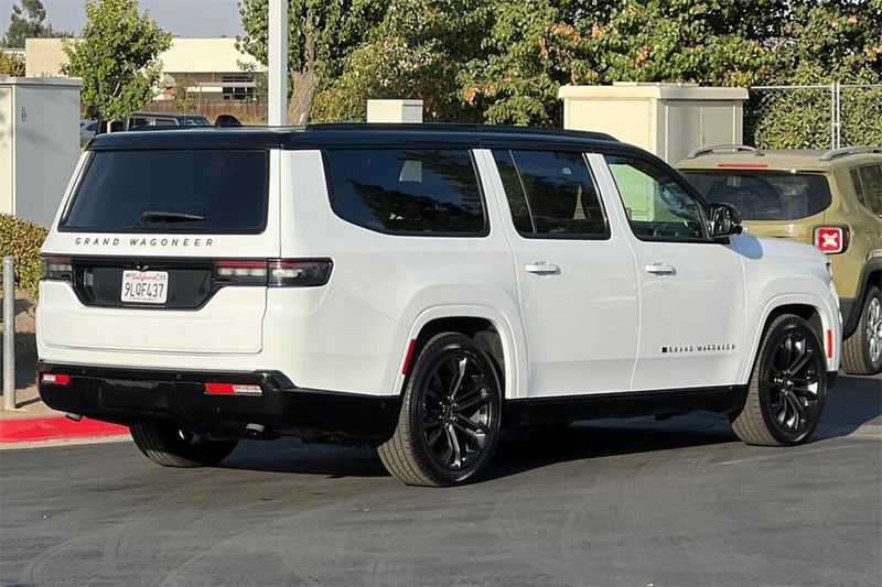 2024 Jeep Grand Wagoneer L II photo 4