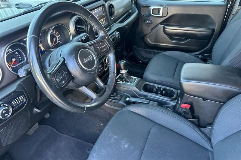 2020 Jeep Gladiator Sport S photo 10