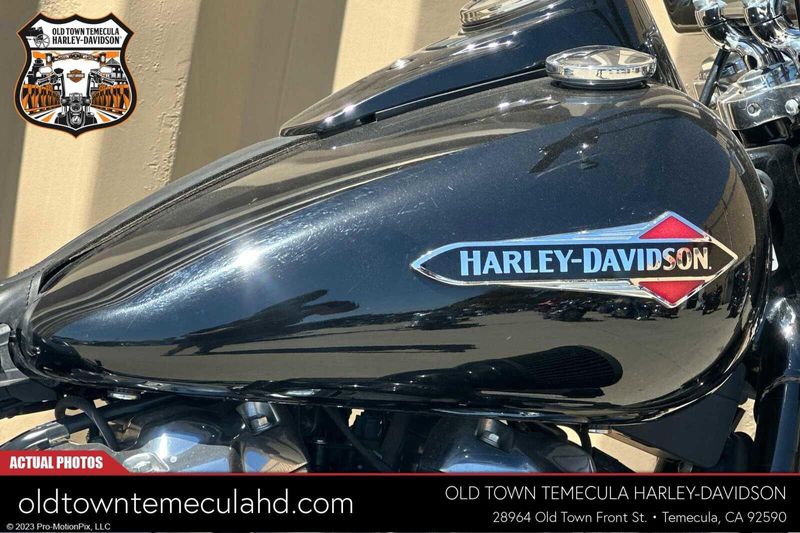 2021 Harley-Davidson Softail in a Black exterior color. BMW Motorcycles of Temecula – Southern California (951) 506-6903 bmwmotorcyclesoftemecula.com 