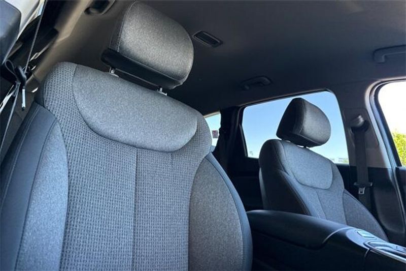 Used 2023 Hyundai Santa Fe SELImage 15