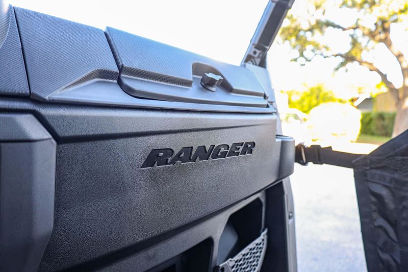 NEW 2026 POLARIS RANGER CREW 1000 PREMIUM Image 36