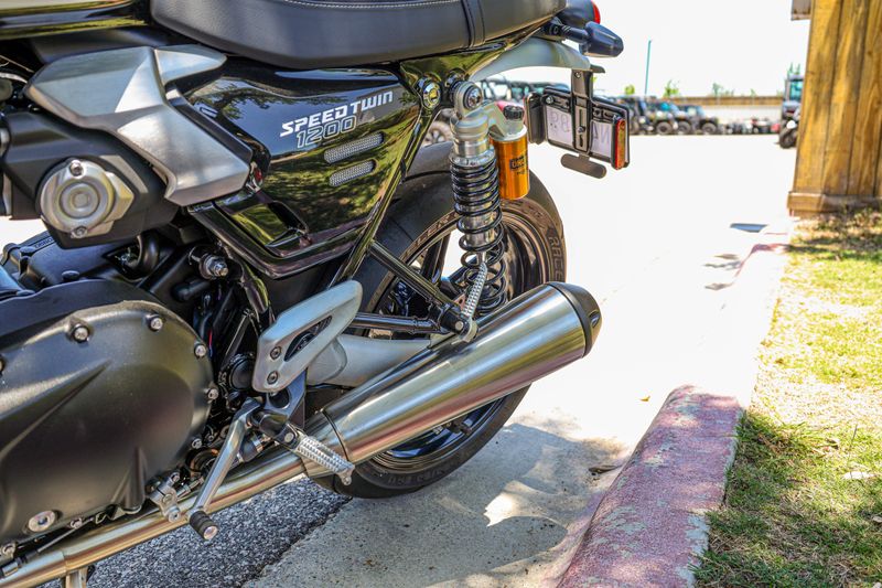 USED 2025 TRIUMPH SPEED TWIN 1200 Image 4