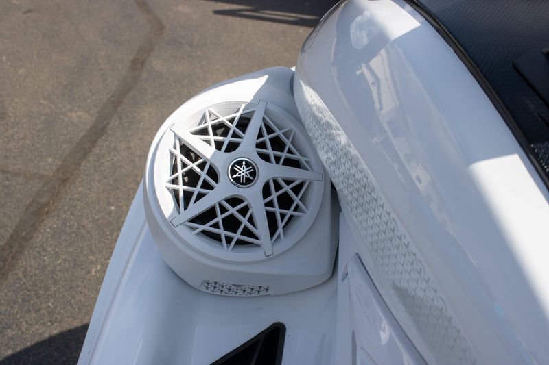 NEW 2026 YAMAHA FX CRUISER SVHO WITH AUDIO Image 12