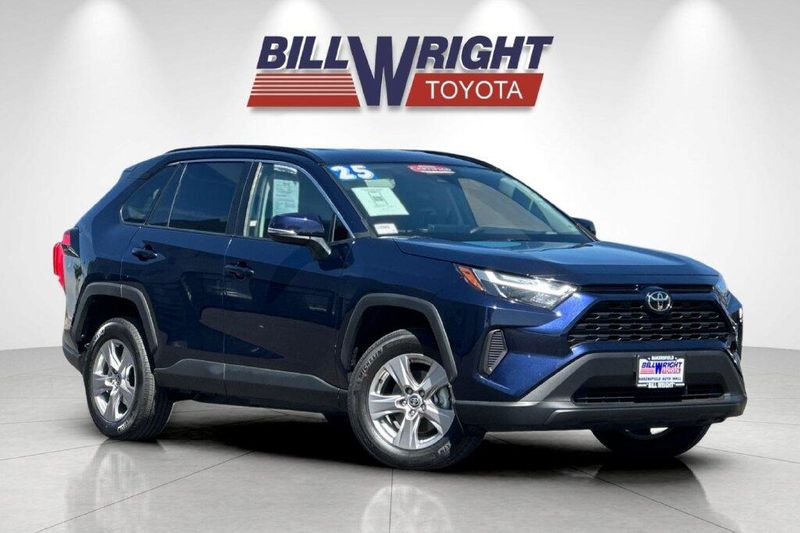 Used 2025 Toyota RAV4 XLEImage 1