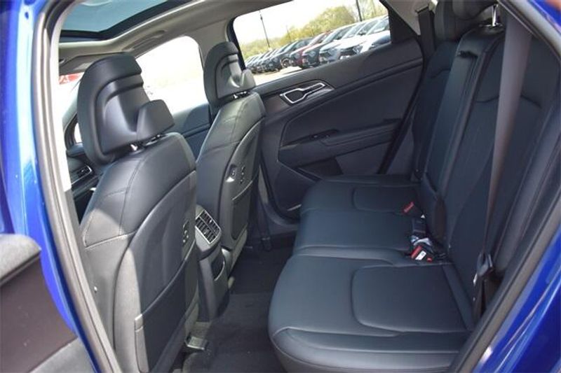 2025 Kia Sportage EXImage 19