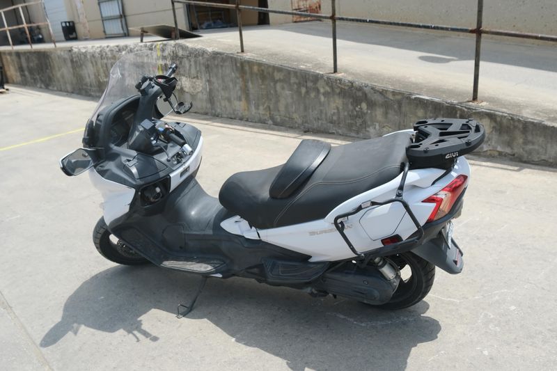 2018 Suzuki BURGMAN 650 ABS WHITE Image 5