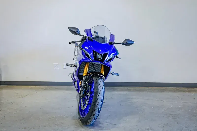 2025 Yamaha YZFR7 TEAM BLUE Image 9