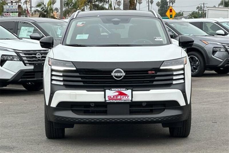 New 2025 Nissan Kicks SRImage 6