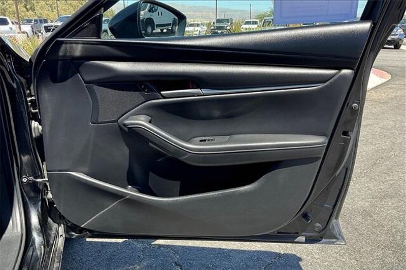 2021 Mazda Mazda3 Sedan SelectImage 23