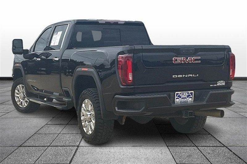 2022 GMC Sierra 2500HD DenaliImage 12