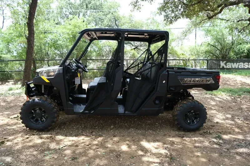 2025 Polaris RANGER CREW 1000 PREMIUM PURSUIT CAMOImage 1