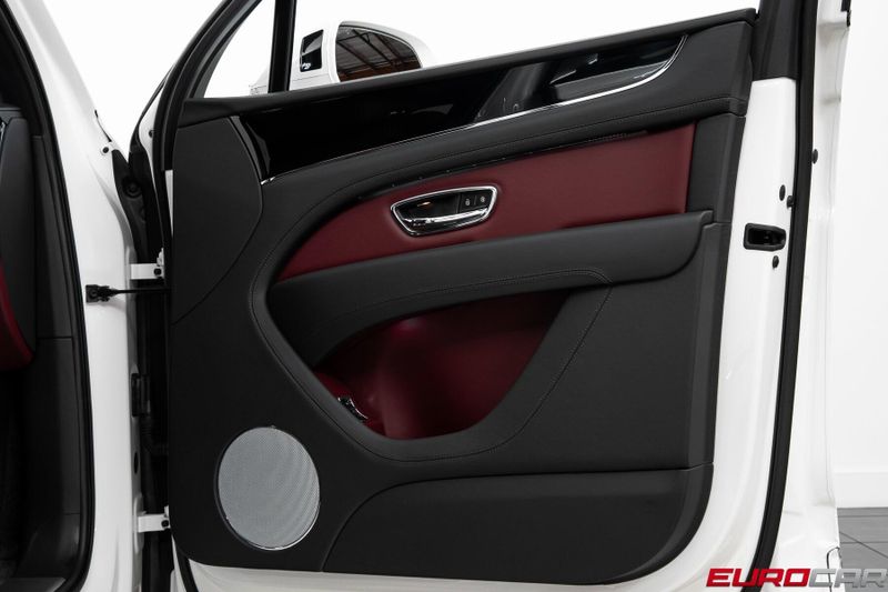 Used 2023 Bentley Bentayga *FRONT SEAT COMFORT SPEC*Image 22