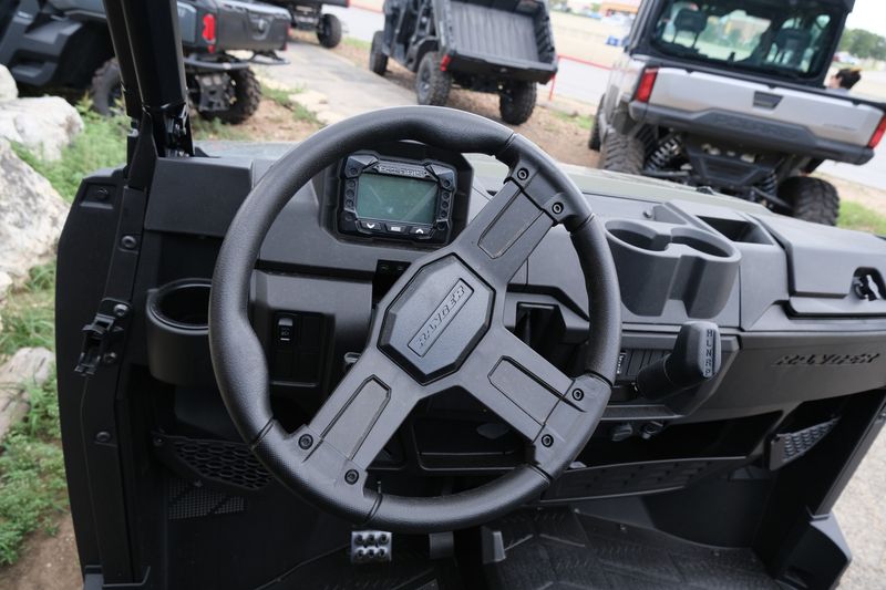 2025 Polaris RANGER 1000 SAGE GREEN Image 9