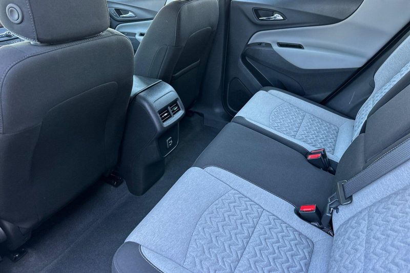 Used 2024 Chevrolet Equinox LSImage 13