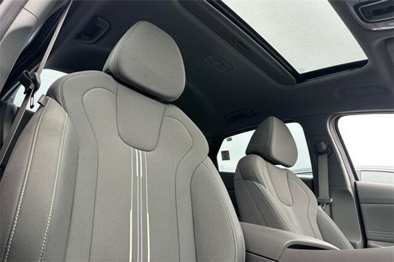 Used 2024 Hyundai Elantra SELImage 14