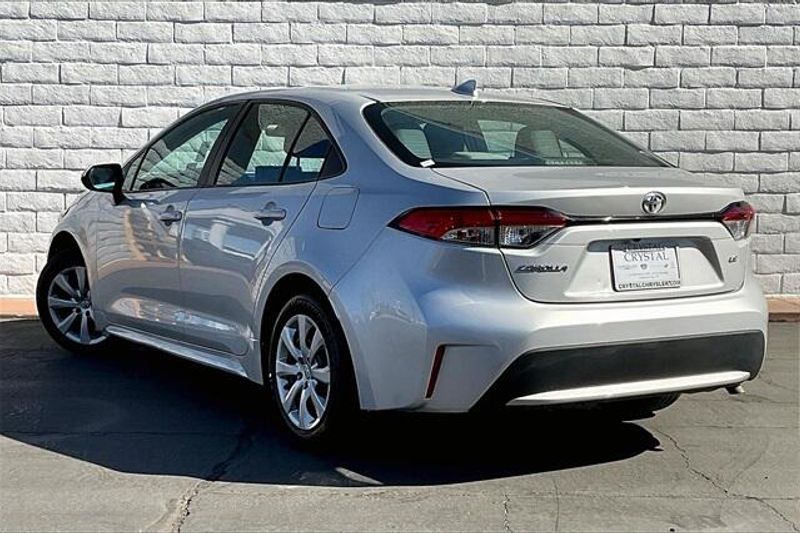 2022 Toyota Corolla LEImage 10