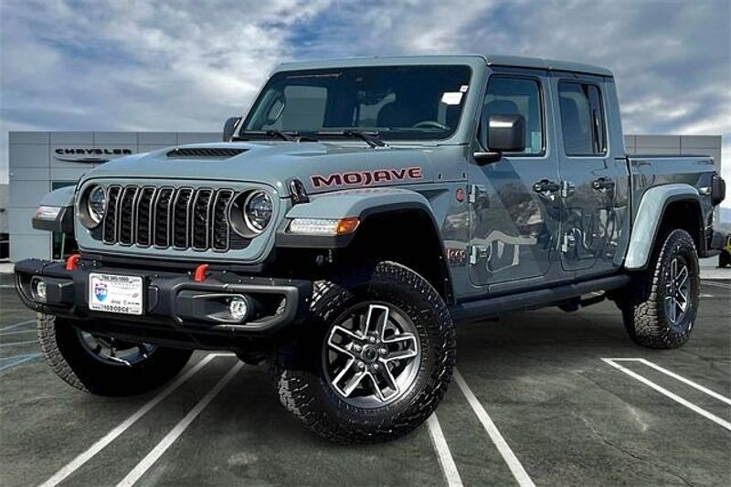 2024 Jeep Gladiator Mojave X 4x4Image 1