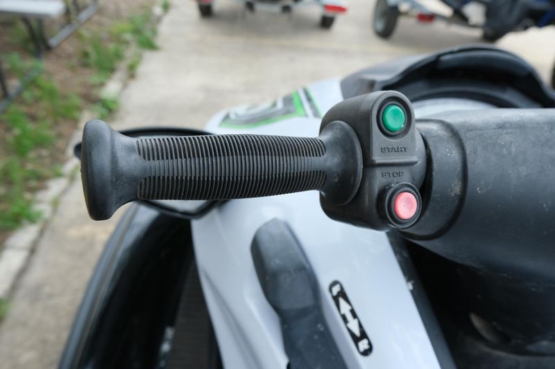 USED 2014 KAWASAKI ULTRA LX Image 5