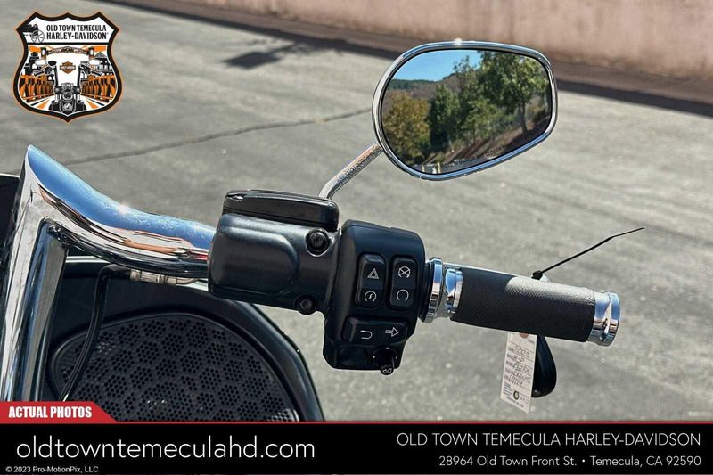 2022 Harley-Davidson Road Glide in a Black exterior color. BMW Motorcycles of Temecula – Southern California (951) 506-6903 bmwmotorcyclesoftemecula.com 