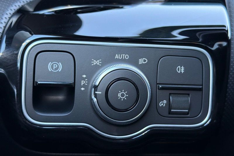 Used 2025 Mercedes-Benz CLA 250Image 30