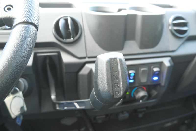 NEW 2027 POLARIS RANGER XP 1000 CAB Image 20