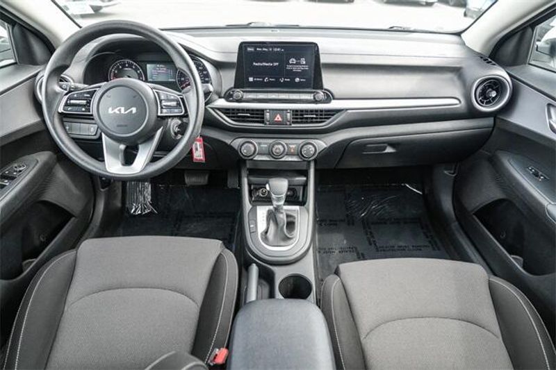 2024 Kia Forte LXImage 13