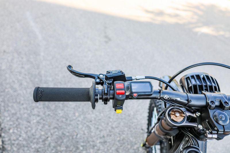 NEW 2025 SURRON LIGHT BEE X Image 18