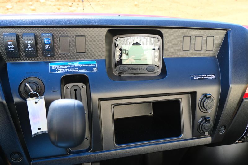 NEW 2026 KAWASAKI MULE PROFXT 820 EPS Image 20