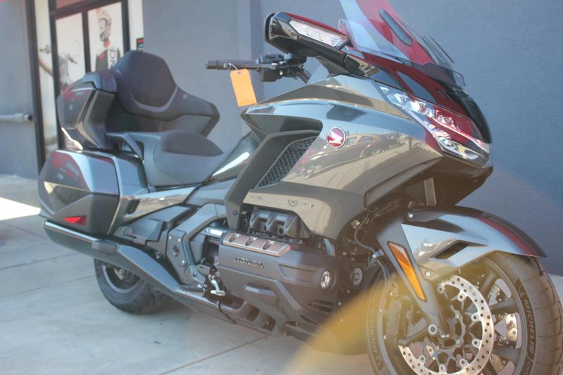 2024 Honda GOLDWING AUTOMATIC DCT Image 3