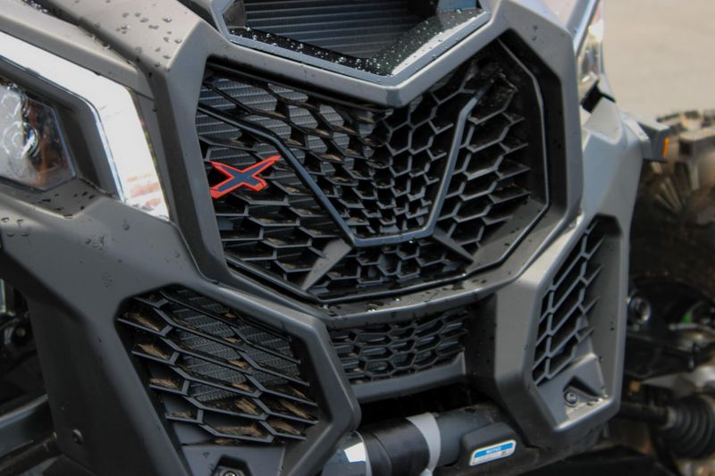 2025 Can-Am MAVERICK X3 MAX X RS TURBO RR WITH SMARTSHOX TRIPLE BLACK Image 4